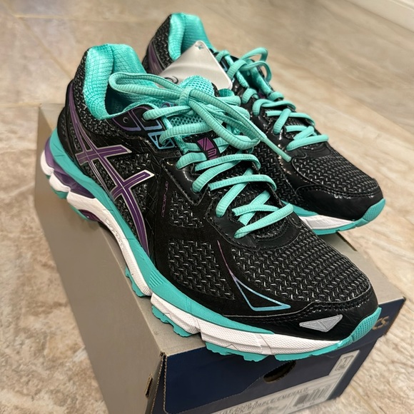 Asics Shoes - ASICS - GT-2000 3